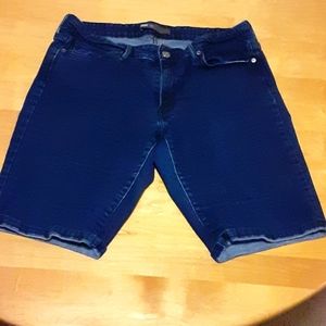 Levi shorts